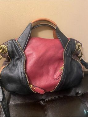 Structured Leather Shoulder Bag in Black and Red